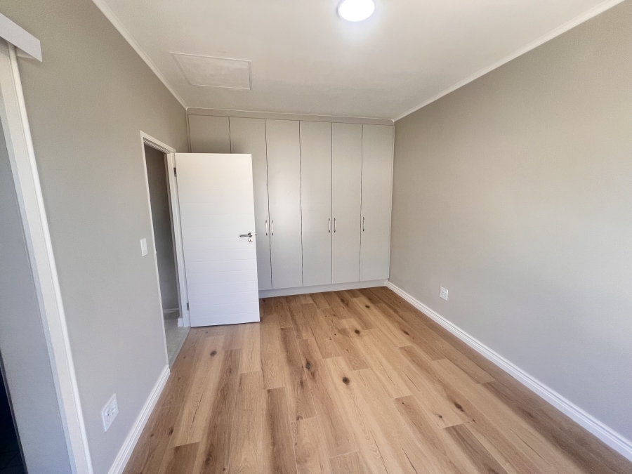 To Let 2 Bedroom Property for Rent in Cape Farms Western Cape